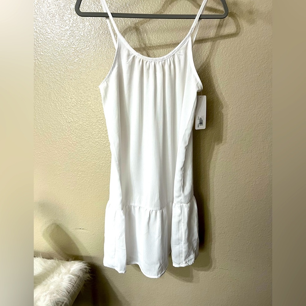 Women’s Small (4-6) “Freshwater” White Sleeveless Dress. NWT.